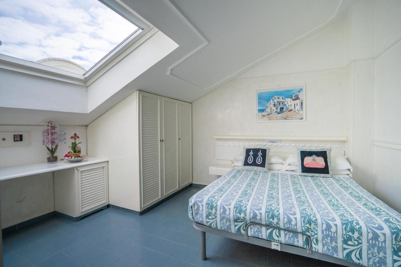 Hotel Diamond ริชโชเน ภายนอก รูปภาพ