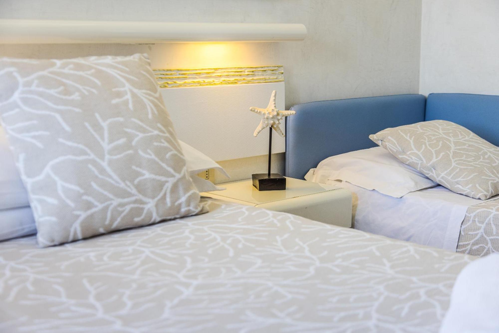 Hotel Diamond ริชโชเน ภายนอก รูปภาพ